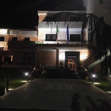 Hotel De La Ville & Centro Congressi Benevento Eksteriør billede