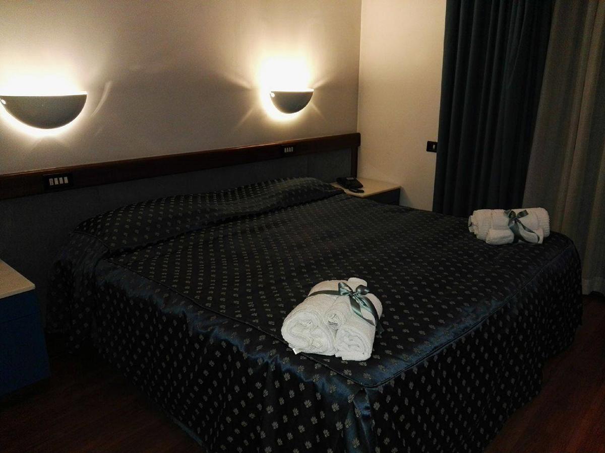 Hotel De La Ville & Centro Congressi Benevento Eksteriør billede