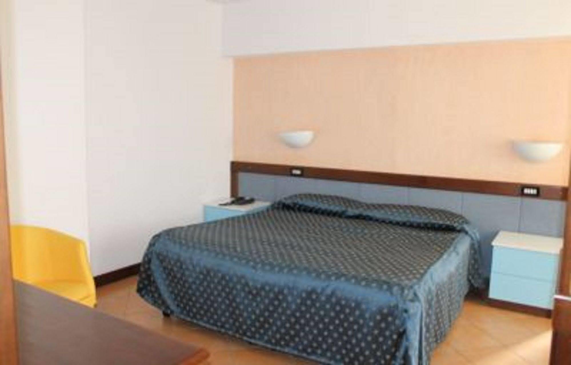 Hotel De La Ville & Centro Congressi Benevento Eksteriør billede