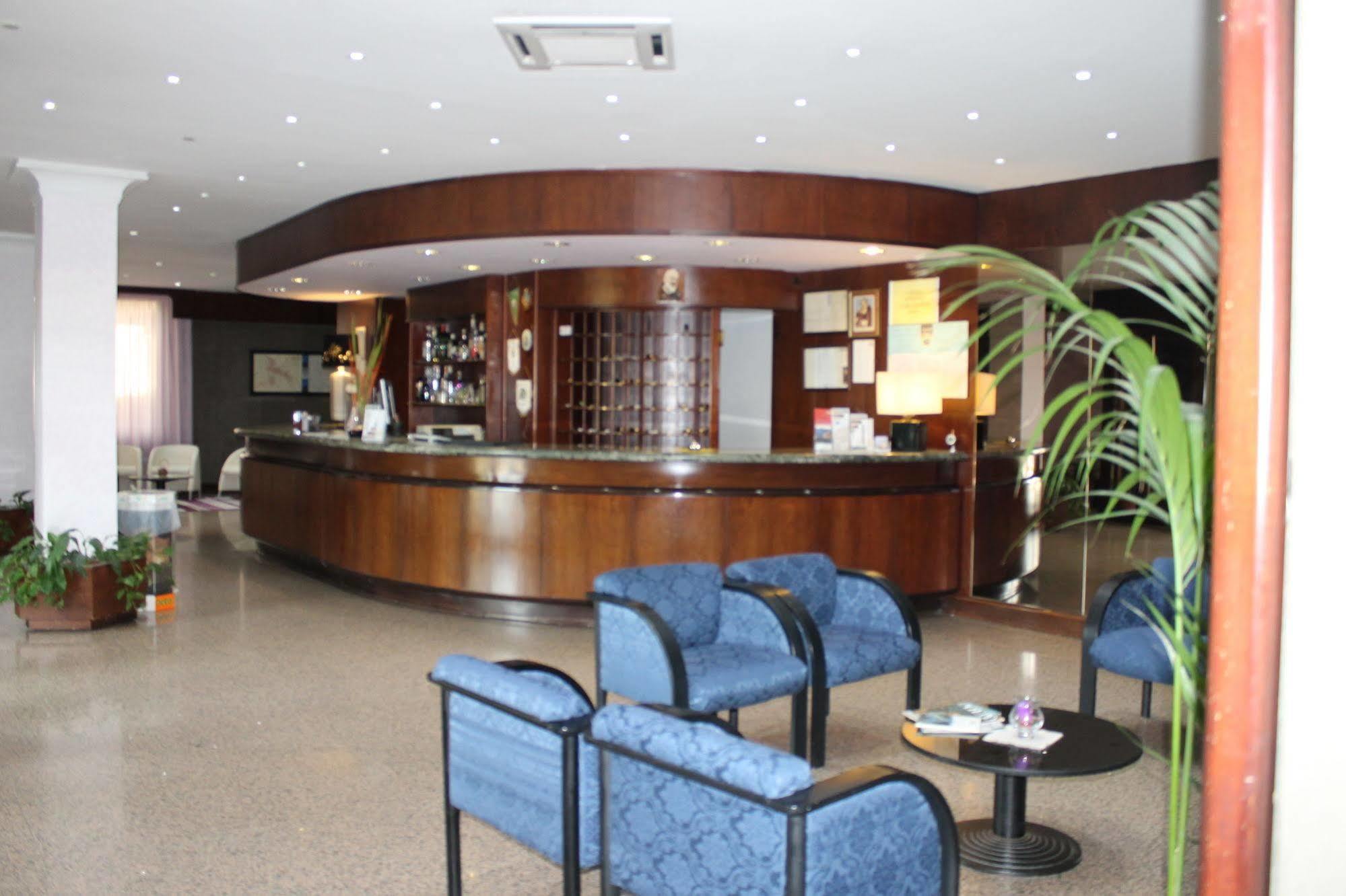 Hotel De La Ville & Centro Congressi Benevento Eksteriør billede